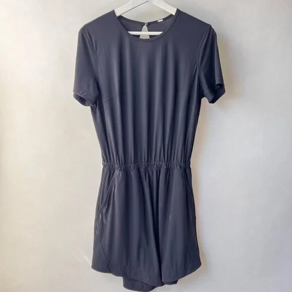 Lululemon Lightweight High-Neck Romper Black Size 8 A141